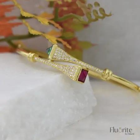 Raffinement et lgance en or 18k
 06 62 11 32 80
 Livraison partout au Maroc
 59,