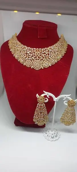 FIAO JEWELRY HAVEN.
We are manufacturer of zirconia Swarovski American Diamond etc.
Our fact