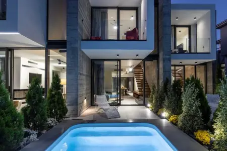 Your home away from home
Are you longing for the ultimate sense of luxury on y