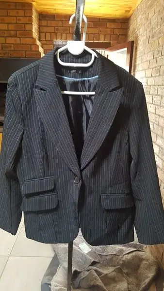 API.WHATSAPP.COM
Preloved i also petite lined womans jacket size 14
Send WhatsApp 