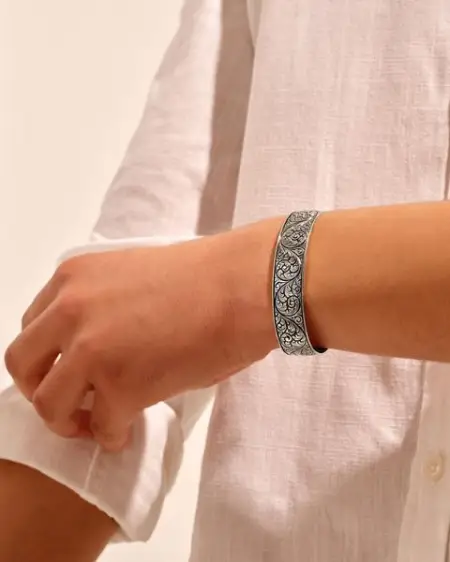 Cuff Bracelets
Show your personality and style.