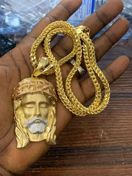 API.WHATSAPP.COM
22karat customized Gold pendant
customize Your favorite lo