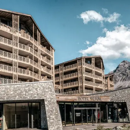 TSCHUGGENCOLLECTION.CH
The ideal retreat for this summer
Learn More
 