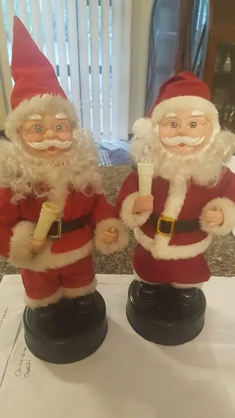 API.WHATSAPP.COM
Father Christmas ornaments x 2 with new batteries
Send W