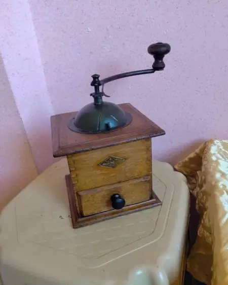 Ancien moulin  caf antique.envoie de Mekns par poste amana 60dh 24 heurs.paie