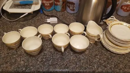 API.WHATSAPP.COM
Marlborough Royal Petal tea set x 23 pieces
Send WhatsApp