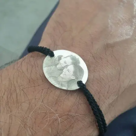  .
            .
      .
API.WHATSAPP.COM
Chat with us
Send WhatsApp M