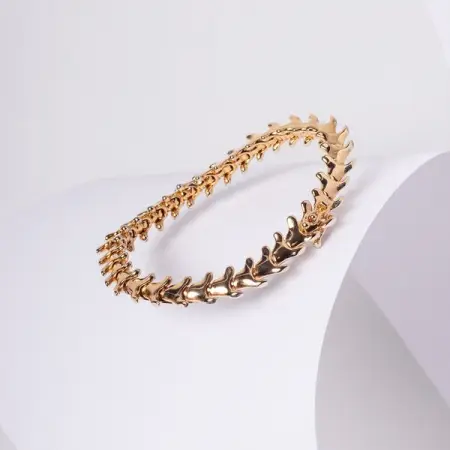 SHAUNLEANE.COM
Serpents Trace Bracelet
Shop Now
 