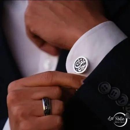 Customized Cufflinks is the perfect Gift  choice for your beloved upcoming groom

you 