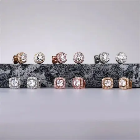 Love Love Love the studs

 www.zurella.com.ng

12b Fola osibo Lekki ph