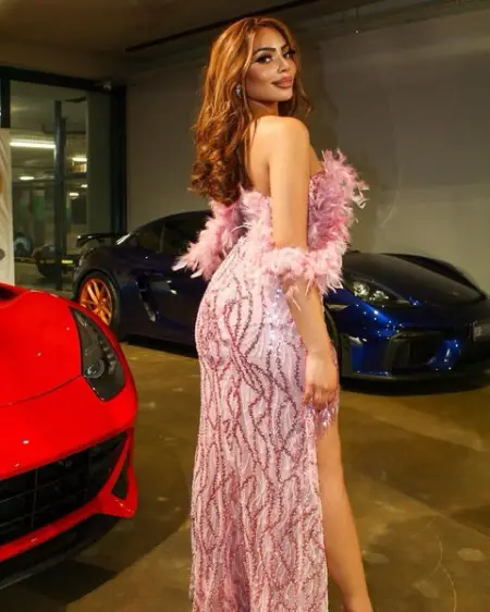 Fast Cars and Fashion Show


Got to walk in such a fabulous event which combined spre