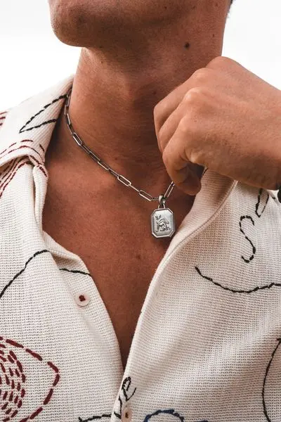 Create your summer stack with designer mens necklaces from Zorrata.
FB.COM