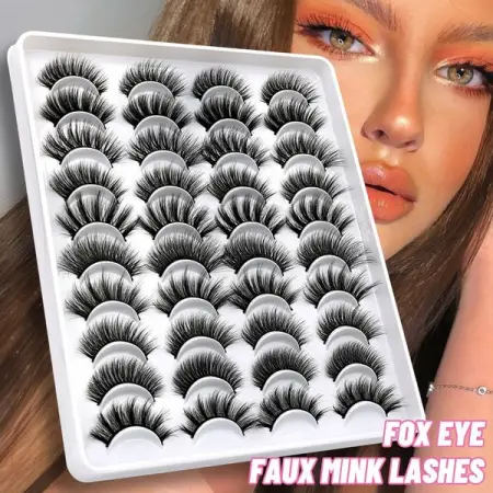 Luxury Queen Eyelash 
SHOP Nowhttpsqueenroyals.comcollectionseyelash
Queen 