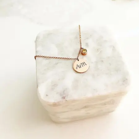The Moonflower necklace

Rose gold plated

Disc and birthstone attached to the c