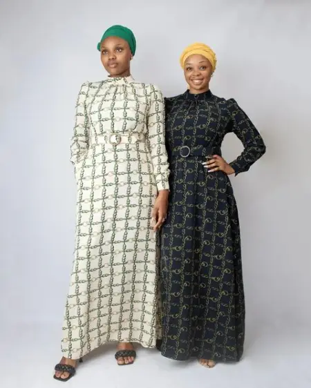 API.WHATSAPP.COM
VINTAGE PRINT MAXI-DRESS
Available in UK sizes 8-18
Send What