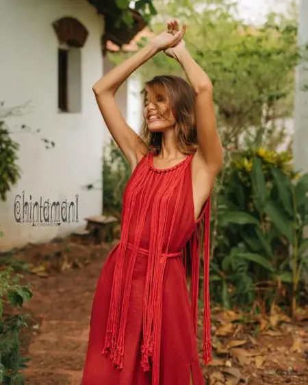 Lady in Red is a universal dream. An archetype.
The red collar maxi dress is ou