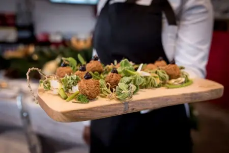 NUMBERNINETEEN.CO.ZA
Catering Included
Contact Us
 