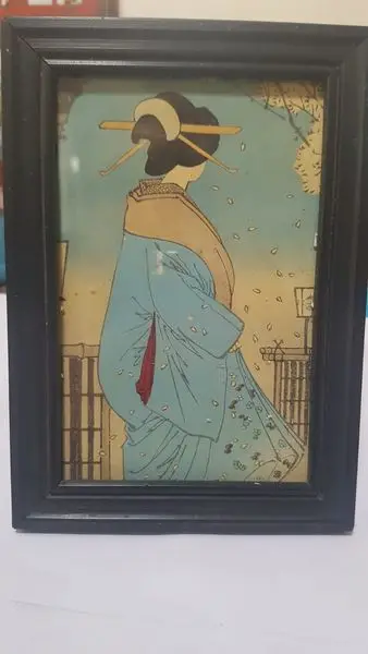 API.WHATSAPP.COM
Asian print frame
Send WhatsApp Message
 