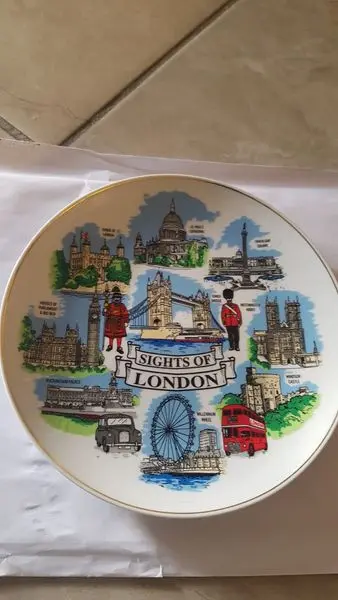 API.WHATSAPP.COM
Vintage Souvenir of London England Landmarks Porcelain C