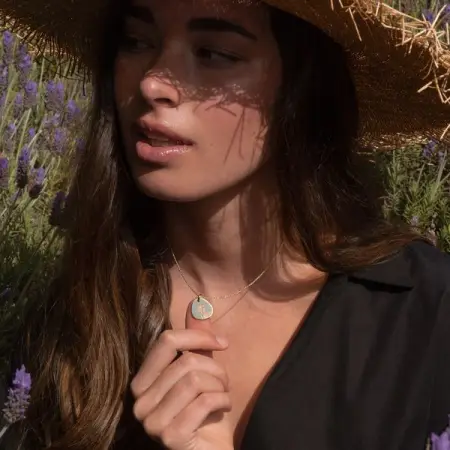 We engrave it ALL at memi 

From sketches to names to your favourite qu