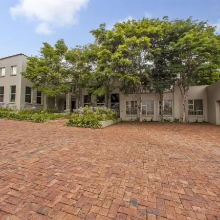 FIRZTREALTY.LPAGES.CO
R9,999,999  600m Office For Sale in Rosebank
Look