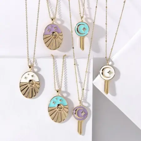 ELIZABETHSTONEJEWELRY.COM
Shop our New Arrivals!
20 OFF FIRST
Shop Now