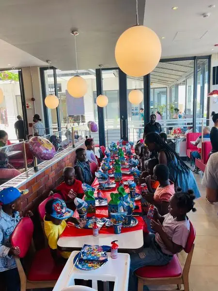 FB.ME
Wimpy Sanbury Square
Get Quote
 