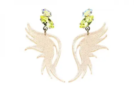 GILLHAYHOE.COM
Beige Diamond-Glitter Angelo
Shop Now
 