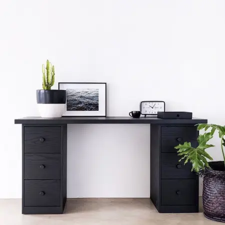 TRESTLESOUTHAFRICA.CO.ZA
Modern Office Desks
The Heath
Order Now
The Hea