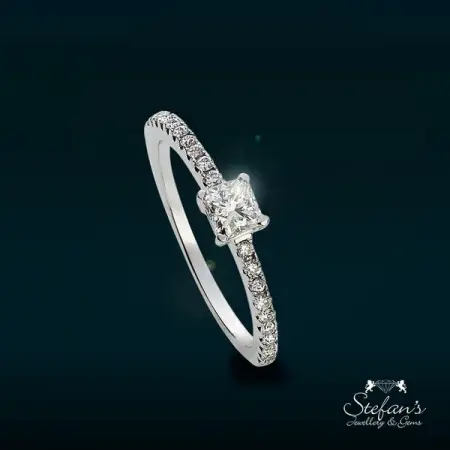 STEFANSJEWELLERY.COM
Find Your Ring Today!
Solitaire ring with band pa