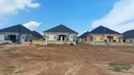 API.WHATSAPP.COM
Almost completed
Own a piece before it becomes fully completed.
Le