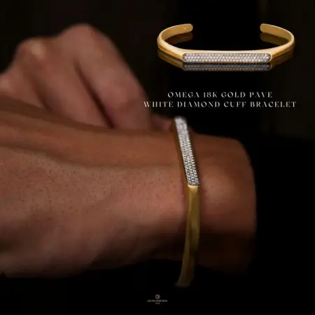 AZURO-REPUBLIC.COM
OMEGA 18K GOLD PAVE WHITE DIAMOND CUFF BRACELET
Azuro Cu