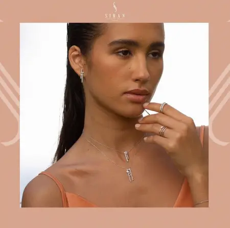 SIRANJEWELRY.COM
VS1 Clarity
Necklaces Collection
Get Offer
Necklaces Collection