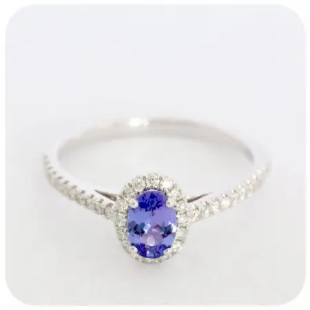  Some of your favourites from our collection 

Brighten up your Spring jewellery wardrob