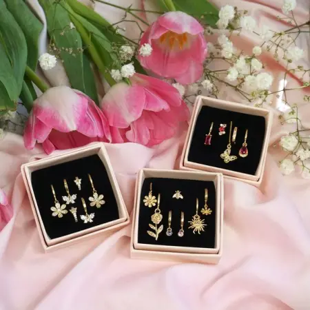 LAST week to shop the Floral Collection  Did you know you get 1 FREE when you order 