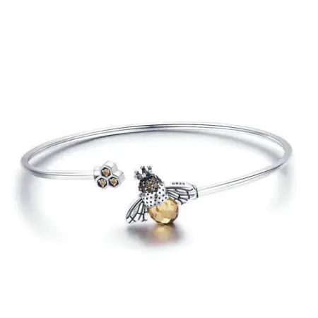 THESILVERGOOSE.CO.ZA
Bee  Honeycomb Bangle Bracelet
R639.00 Sale R899.00
Get Of