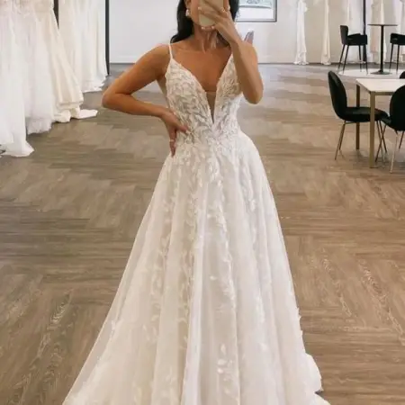 FB.COM
Upto R5000 off yoyr wedding dress
This month only! Get upto R5000 off for sale or