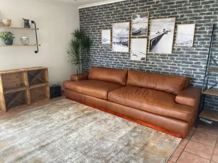 API.WHATSAPP.COM
Elegant 3 seater sofa
Luxurious 3 Seater Sofa in Full Top G