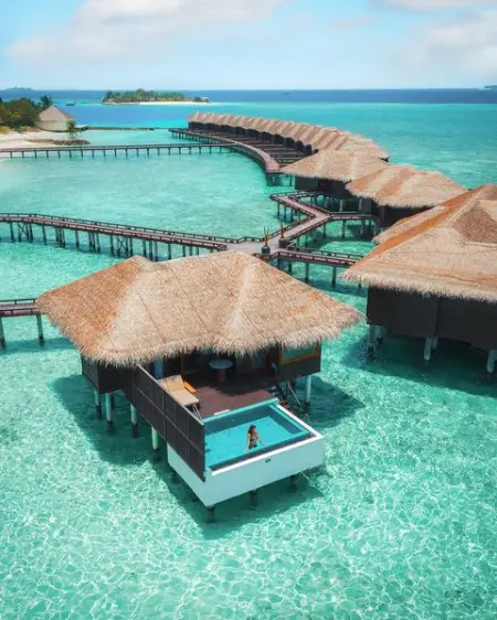 MARRIOTT.COM
Indulge In Absolute Privacy With Ocean Views
Private Villas
Lea