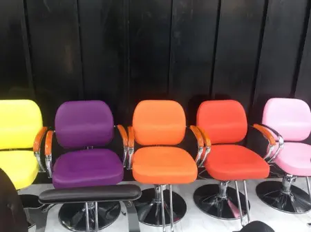 Mini stylist chair

Available in colors as seen

Price58k

Available for pickup and na