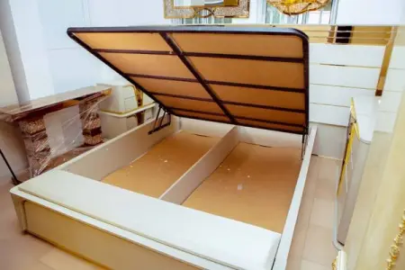 FB.ME
Storage Chamber - Executive Contemporary Bed
Valuable items storage
Sign Up
Valuable i