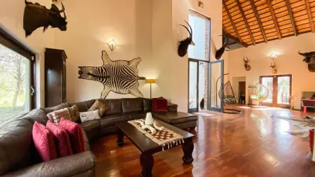 5 beds 4 baths House - ZAR35,000.00

Buy directly from owner
A LIFESTY