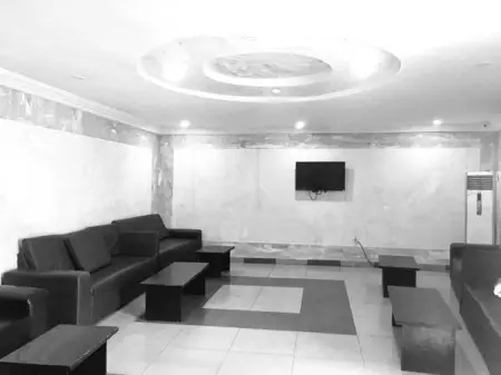 ROYALROCKHOTEL.COM
Learn More
 