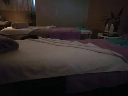 Full Body Swedish Massage R111 60 min

Whatsapp us on 0815040099 for a b