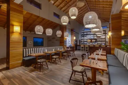 NAIARESORTANDSPA.COM
Belizean Inspired Flavors...
1981 is our signatur