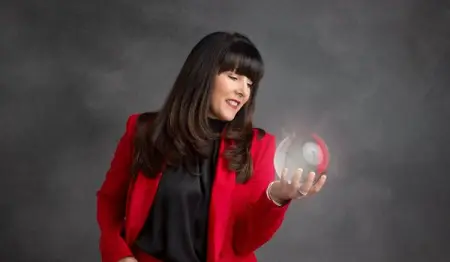 International Psychic Medium.
Helping you through those difficult times bringing 