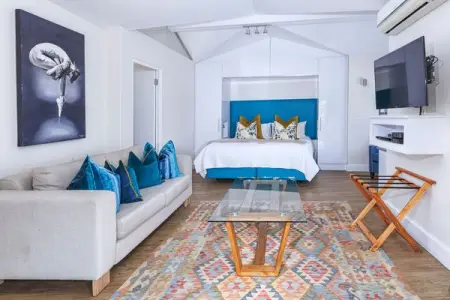 Book your stay in Knysna for less with our 2 Night Winter Getaway Package.

- 