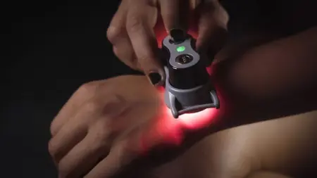 REVIIVLIGHT.COM
Move s Your Wrist
Dont forget about your wrists!
Order Now
Dont