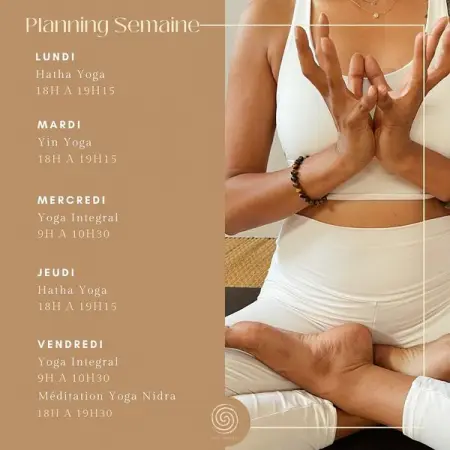 Heureuse de vous annoncer que le programme de mes cours de yoga est en