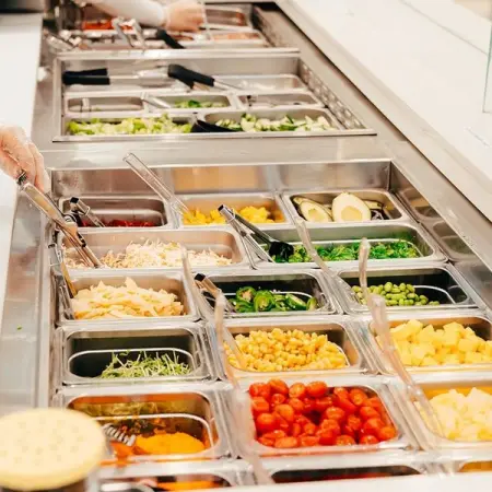 Des produits frais et savoureux pour une salade pimpe en quelques secondes 